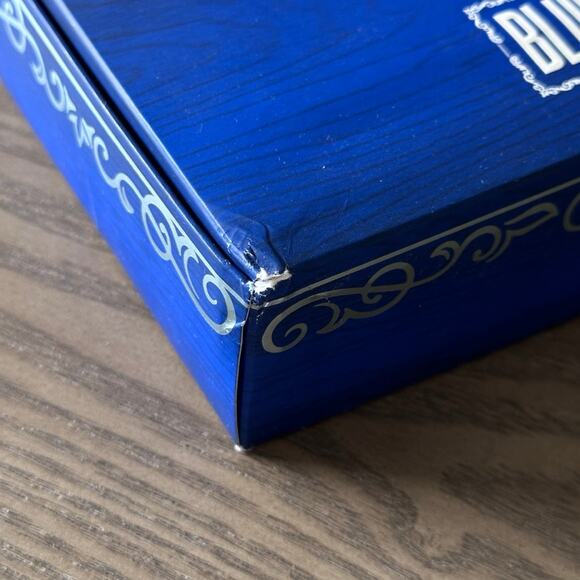 JEFFREE STAR Cosmetics Blue Blood Artistry Eye Shadow Pallete 18 X 0,05 OZ - NIB - Picture 4 of 15